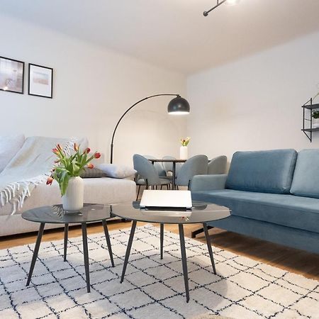 Chic 1-Bed Apt By Canal Walk To Historic Centre Wenen Buitenkant foto