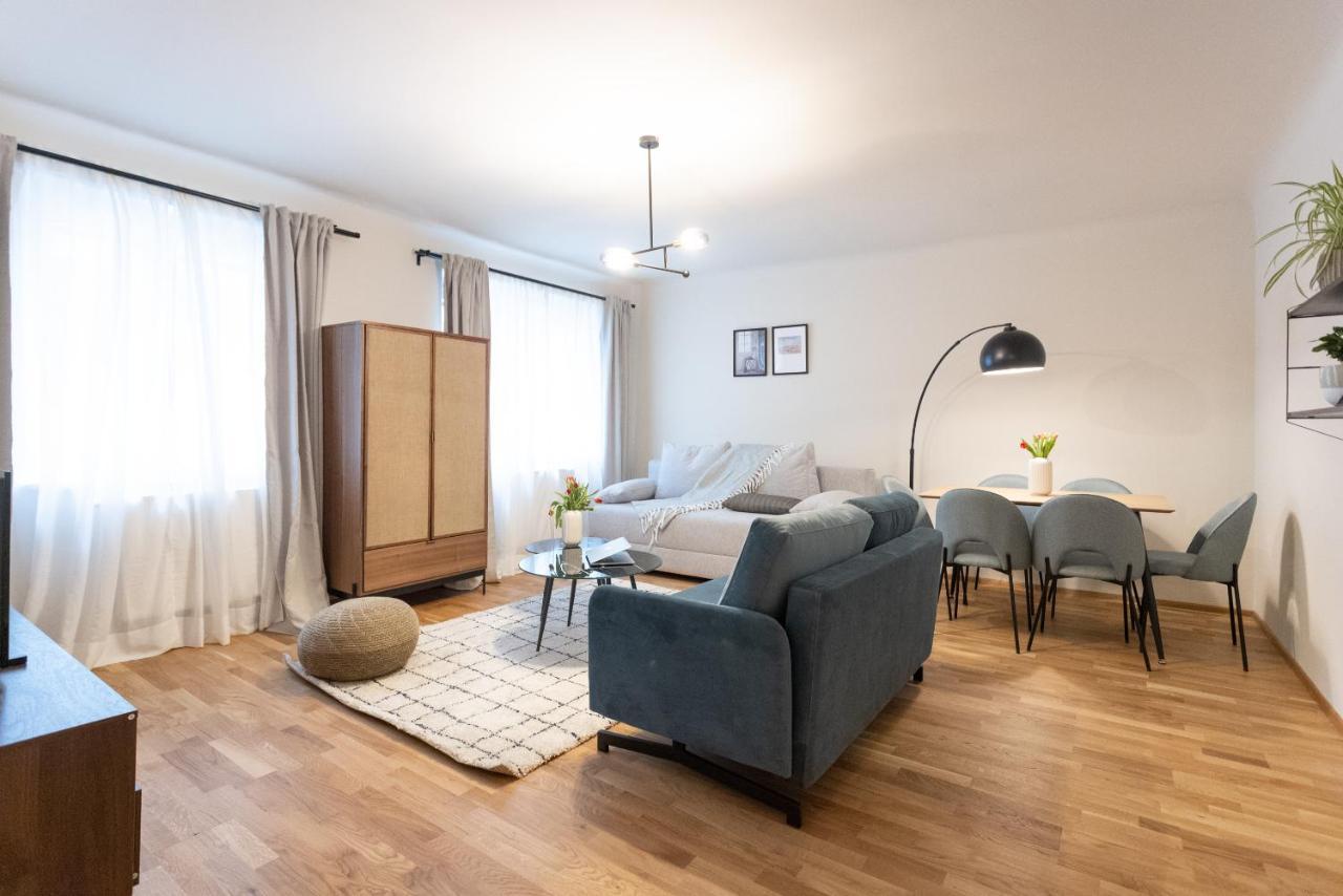 Chic 1-Bed Apt By Canal Walk To Historic Centre Wenen Buitenkant foto
