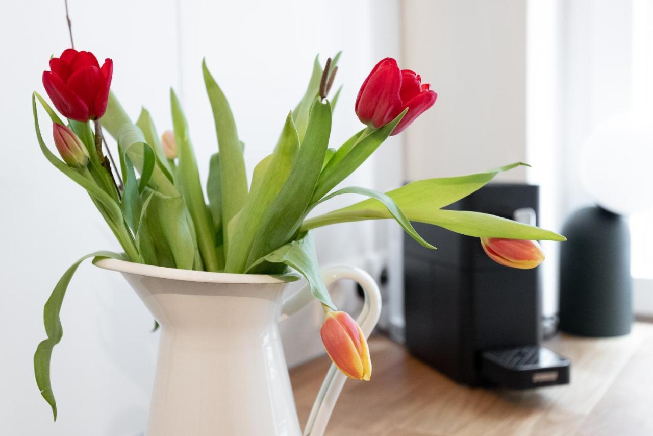 Chic 1-Bed Apt By Canal Walk To Historic Centre Wenen Buitenkant foto